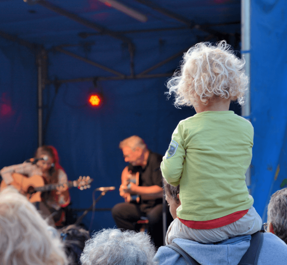 Spectacles et concerts organisés au camping des Cèpes dans le Haut-Languedoc